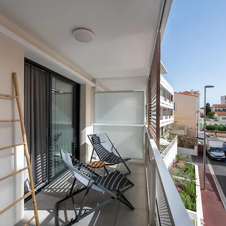Apartment C035-cannes Centre 3 Pieces Avec Parking
