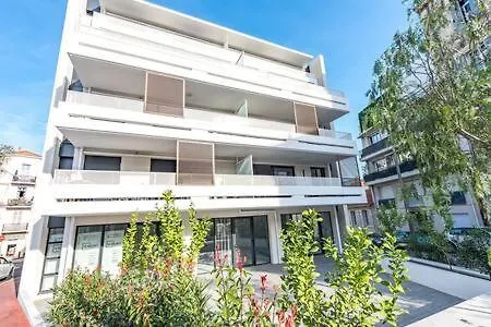 Lägenhet C035-cannes Centre 3 Pieces Avec Parking